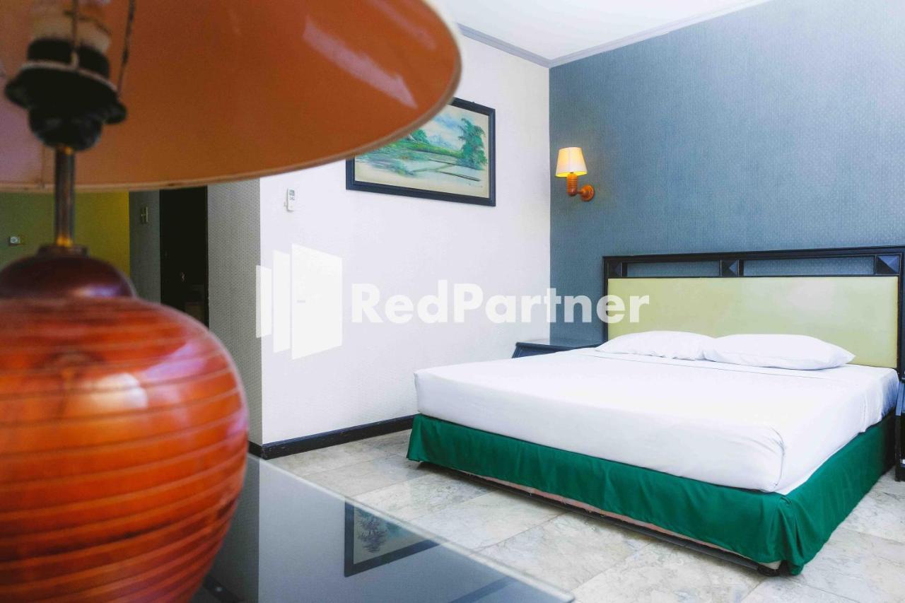 Hotel Yasmin Makassar Mitra Reddoorz Екстер'єр фото