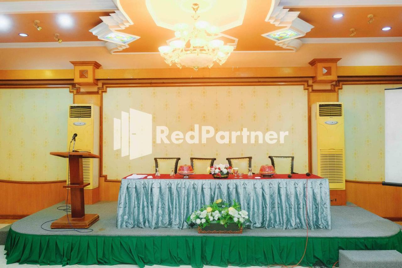 Hotel Yasmin Makassar Mitra Reddoorz Екстер'єр фото