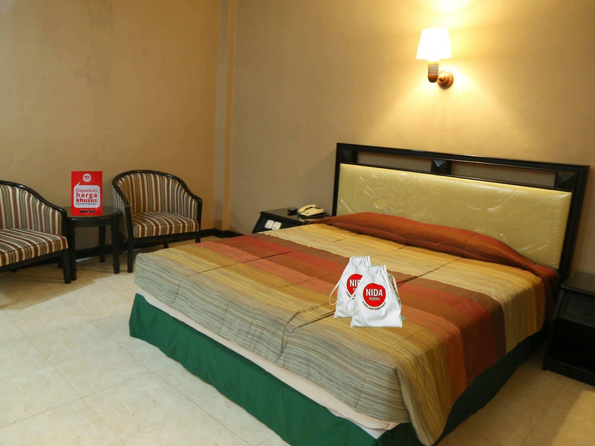 Hotel Yasmin Makassar Mitra Reddoorz Екстер'єр фото