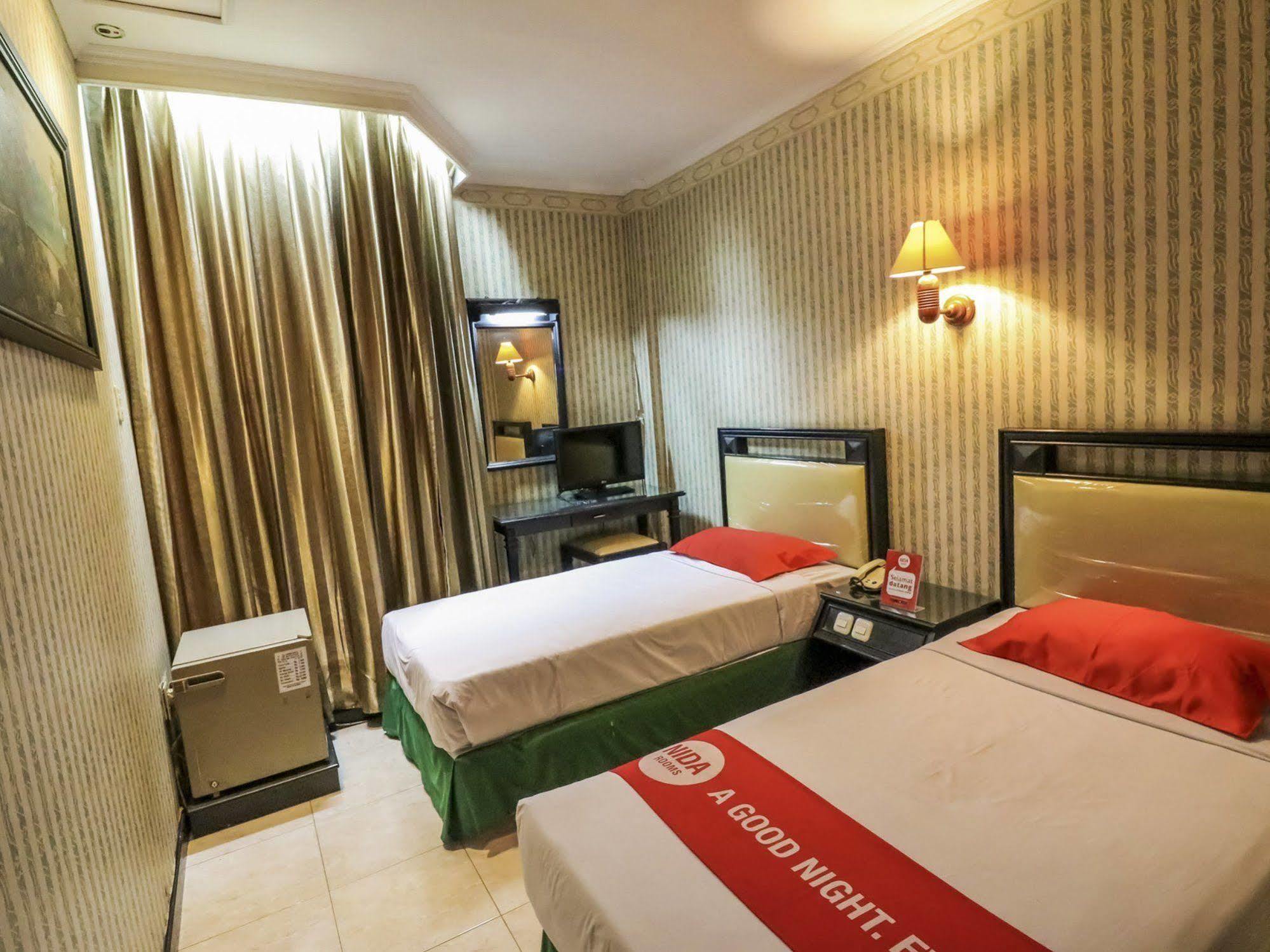 Hotel Yasmin Makassar Mitra Reddoorz Екстер'єр фото