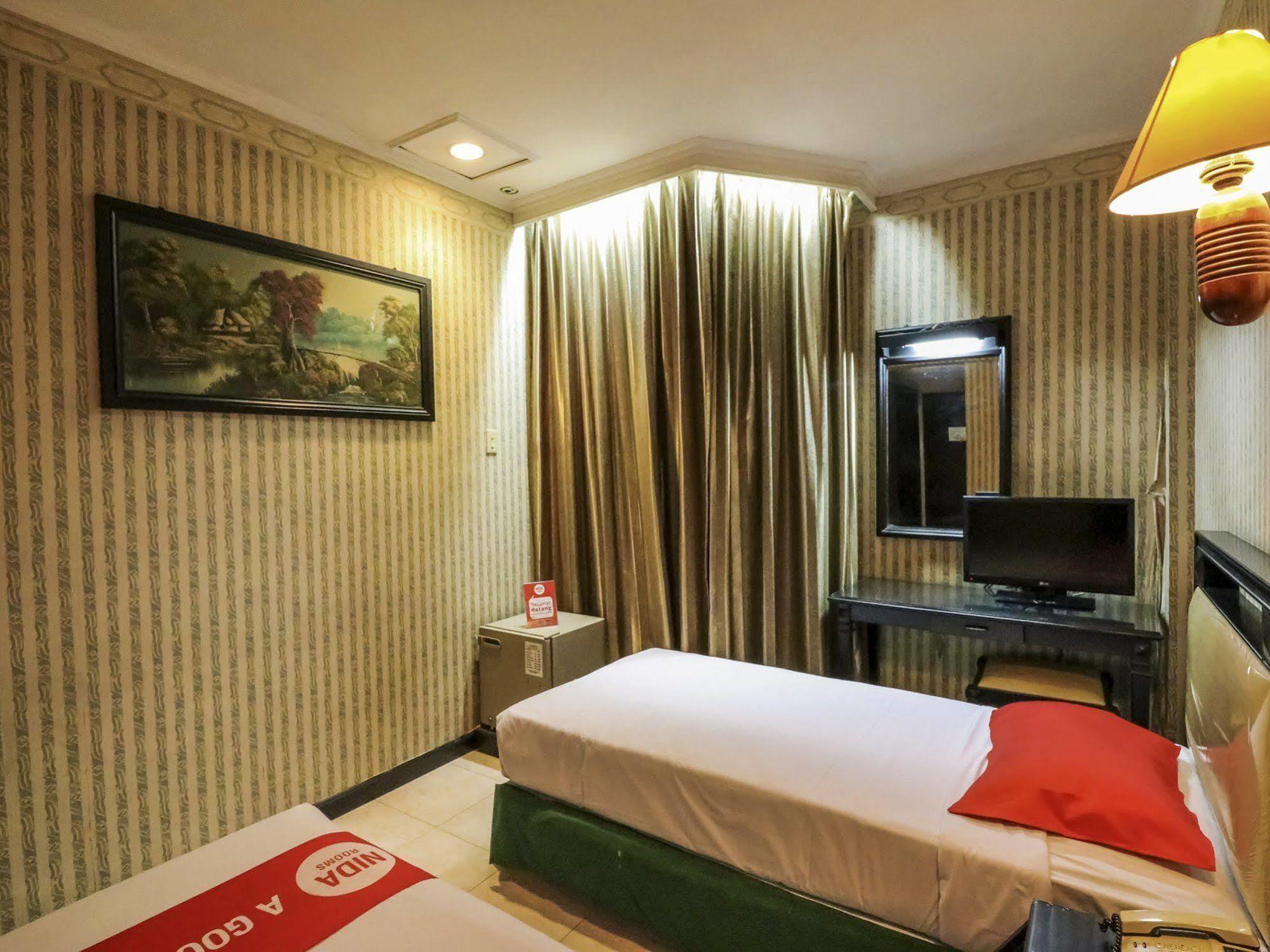 Hotel Yasmin Makassar Mitra Reddoorz Екстер'єр фото